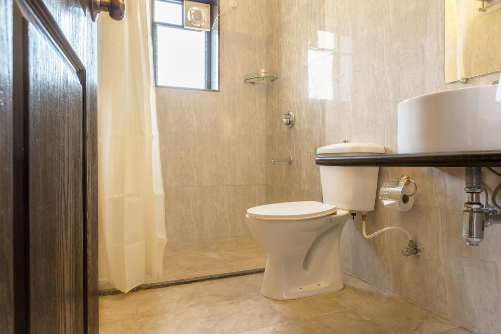 Treebo Trend Zeebo Suites Arpora Ngoại thất bức ảnh