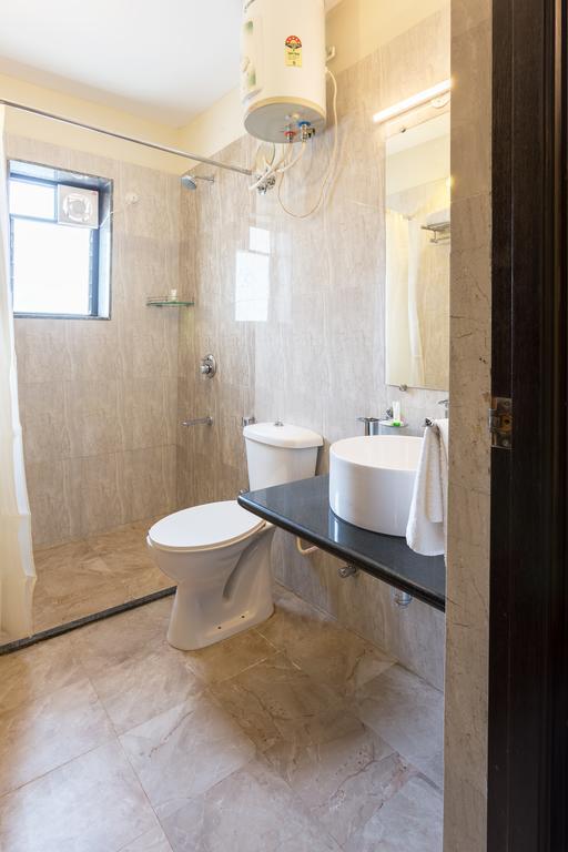 Treebo Trend Zeebo Suites Arpora Ngoại thất bức ảnh