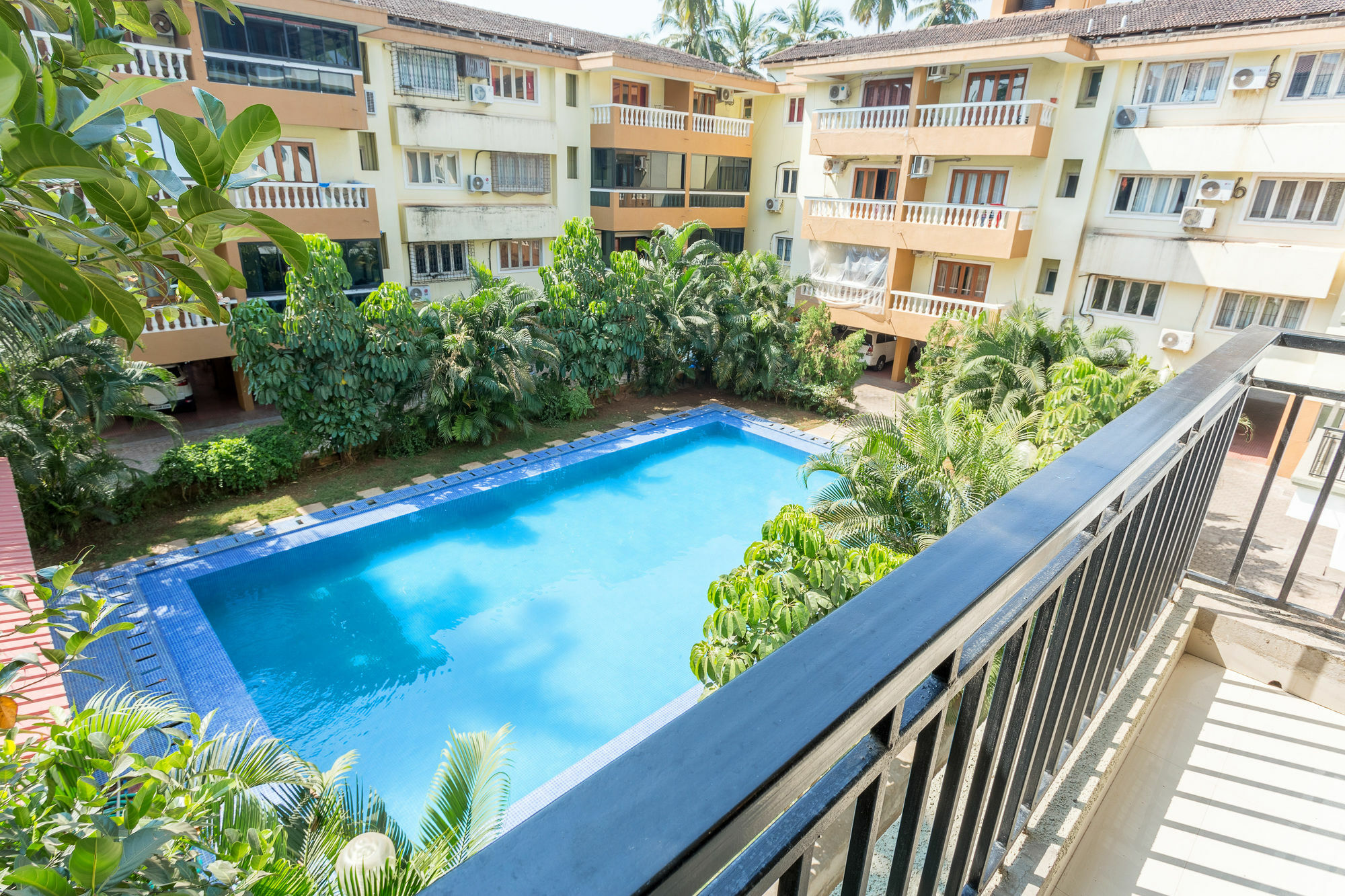 Treebo Trend Zeebo Suites Arpora Ngoại thất bức ảnh
